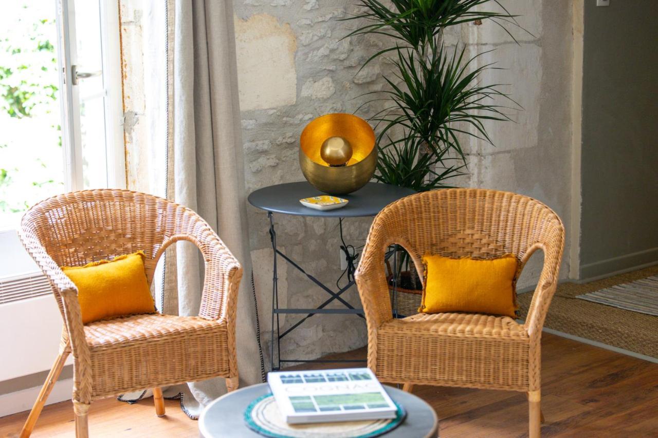 Tour Du Palais #Terrasse #Vue Apartment Коняк Екстериор снимка